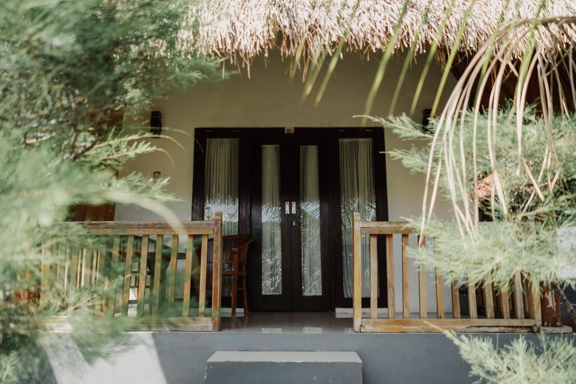 Temeling Jungle Inn Batumadeg Bagian luar foto